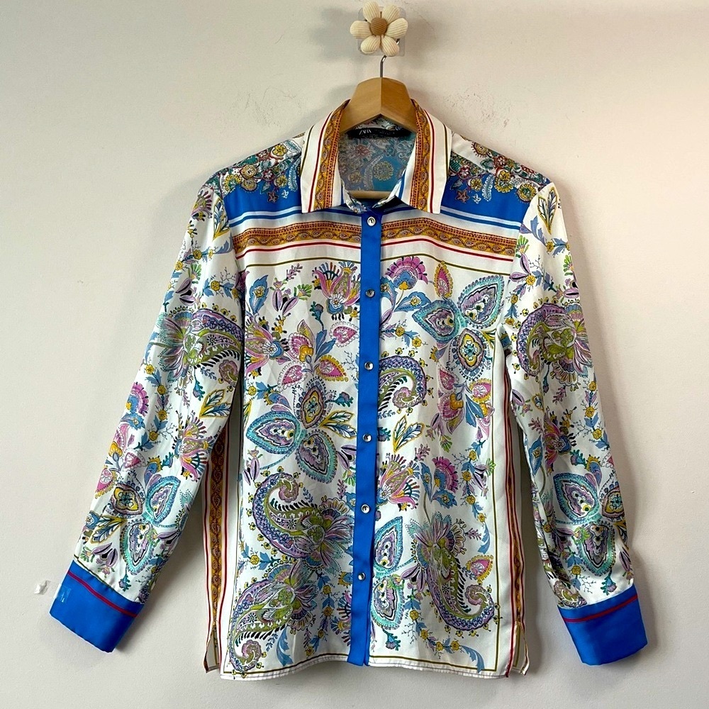 Zara Blue and White Paisley Button Down Shirt